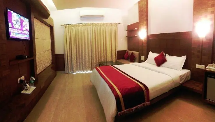 Luxury Tek Büyük Yataklı Oda, 1 Yatak Odası, Sigara İçilebilir, Plaj Manzaralı