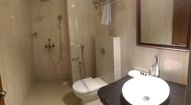 Luxury Tek Büyük Yataklı Oda, 1 Yatak Odası, Sigara İçilebilir, Plaj Manzaralı