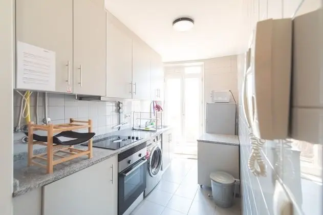 Apart Daire, 2 Yatak Odası, Nehir Manzaralı