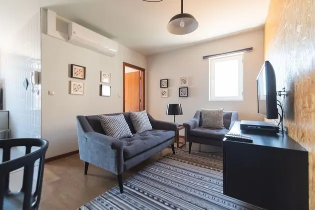 Apart Daire, 2 Yatak Odası, Nehir Manzaralı