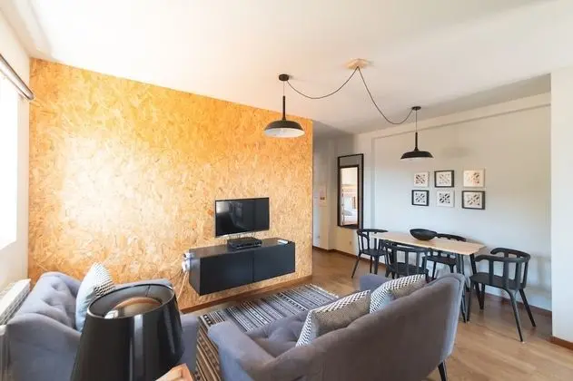 Apart Daire, 2 Yatak Odası, Nehir Manzaralı