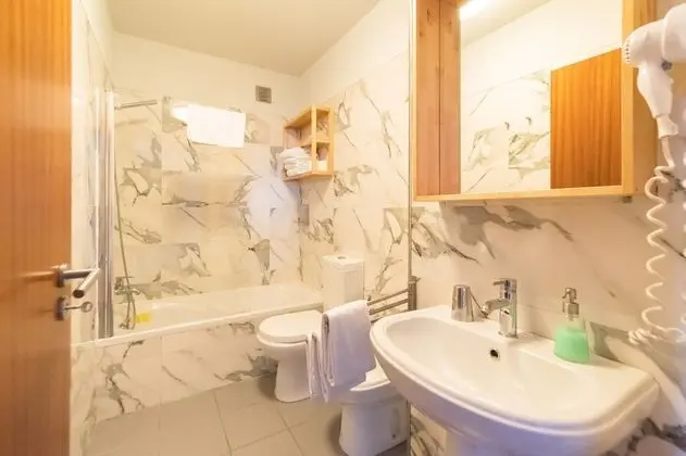 Apart Daire, 2 Yatak Odası, Nehir Manzaralı