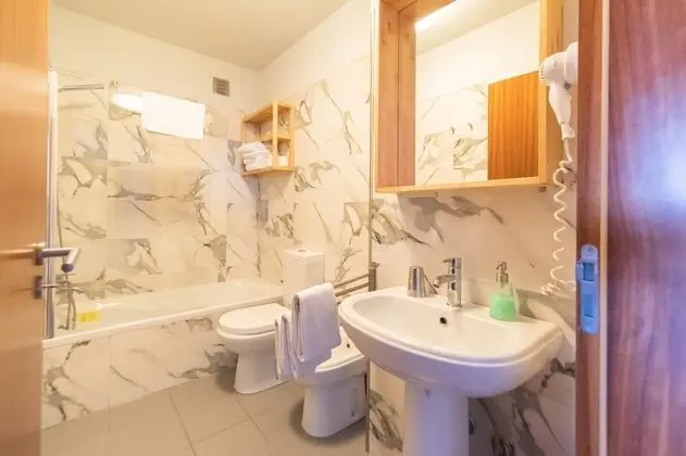 Apart Daire, 2 Yatak Odası, Nehir Manzaralı