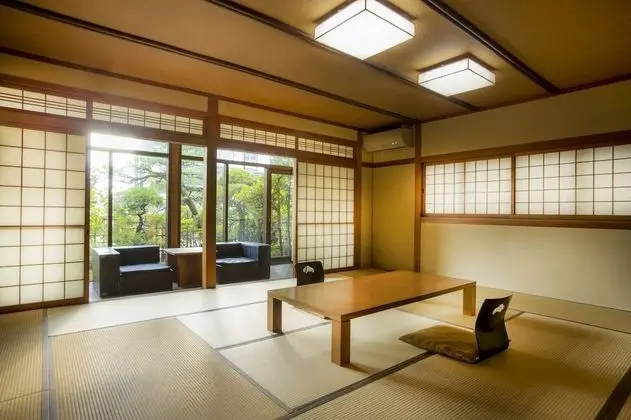 Traditional Oda (Japanese 1F, ages 12+ only)
