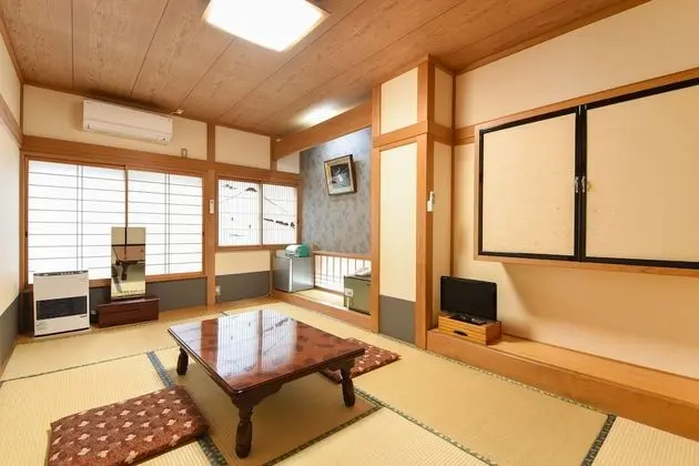 Traditional Oda (JPN Style, 3 Guests, Shared Toilet)