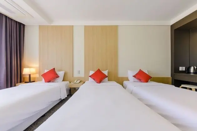 Deluxe Üç Kişilik Oda, 1 Yatak Odası, Sigara İçilmez, Şehir Manzaralı