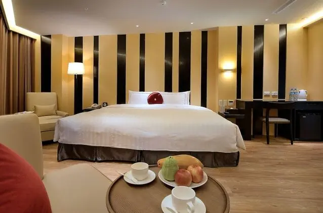 Deluxe Tek Büyük Yataklı Oda