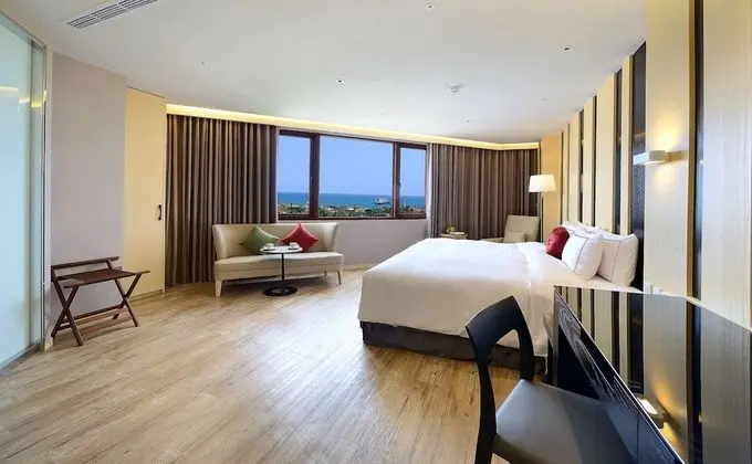 Deluxe Tek Büyük Yataklı Oda