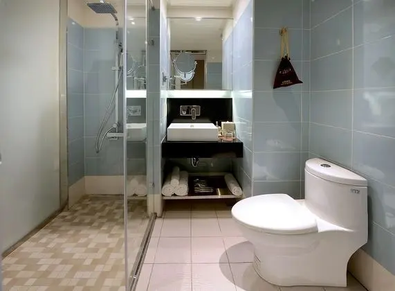 Üç Kişilik Oda