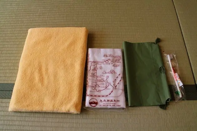 Oda, Ortak Banyo (Run of the House)