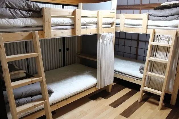 Ortak Ranzalı Oda, Sadece kadınlar için (4 Guests)