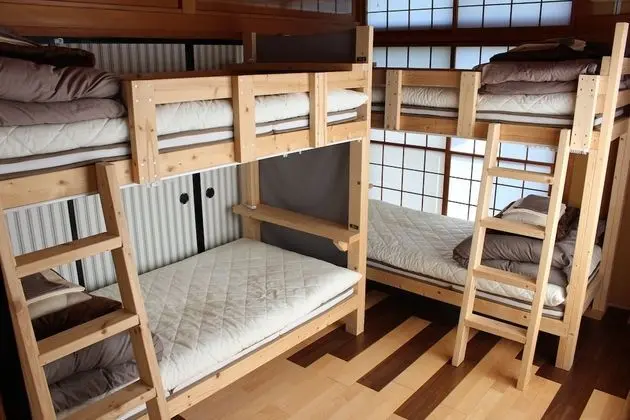Ortak Ranzalı Oda, Sadece kadınlar için (4 Guests)