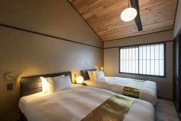Traditional Ev (SHIORI)