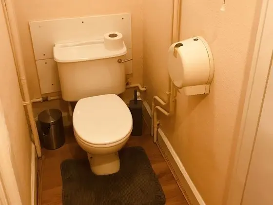 Süit, Ortak Banyo (Bath and Shower)