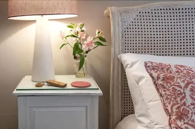 Luxury Tek Büyük Yataklı Oda