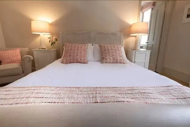 Luxury Tek Büyük Yataklı Oda
