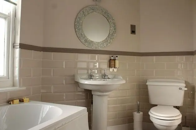 Deluxe Tek Büyük Yataklı Oda, Banyolu/Duşlu (Church View Room)