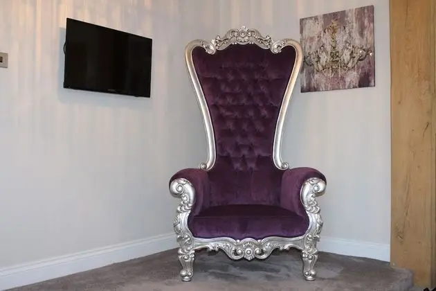 Tek Büyük Yataklı Oda, Banyolu/Duşlu (The Royal Room)