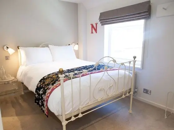 Comfort Tek Büyük Yataklı Oda, Banyolu/Duşlu (Small Double)