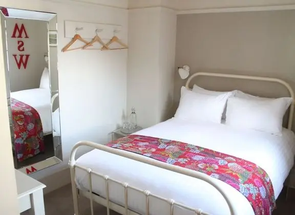 Deluxe Tek Büyük Yataklı Oda, Banyolu/Duşlu (Standard Double)