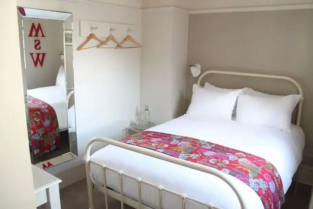 Deluxe Tek Büyük Yataklı Oda, Banyolu/Duşlu (Standard Double)