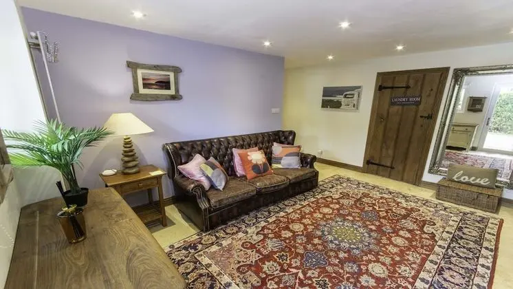 Ev (6 Bedrooms)
