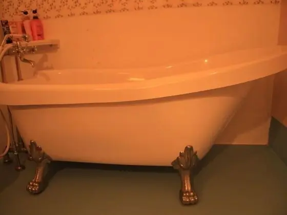Oda (305 Semi Double Room with Bath)