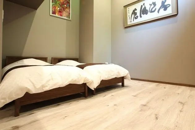 Luxury Ev, Sigara İçilmez (Holiday)
