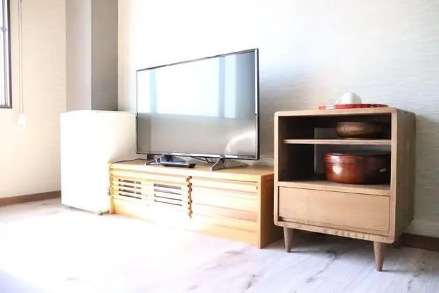 Luxury Ev, Sigara İçilmez (Holiday)