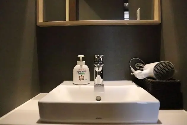 Luxury Ev, Sigara İçilmez (Holiday)