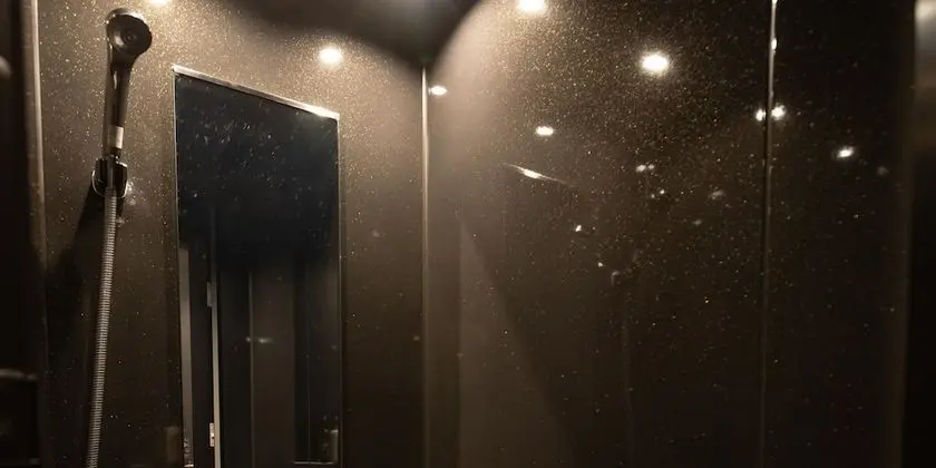 Traditional Oda, Ortak Banyo