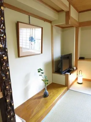 Traditional Oda