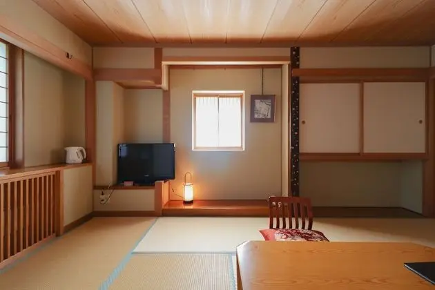 Traditional Oda