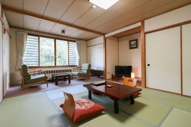 Traditional Oda (Japanese Style, Up to 3 People)
