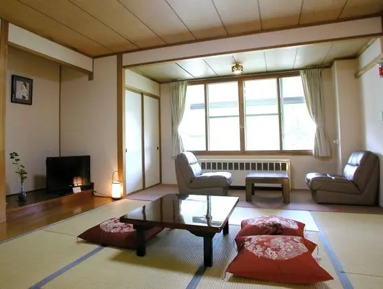 Traditional Oda (Japanese Style, Up to 3 People)