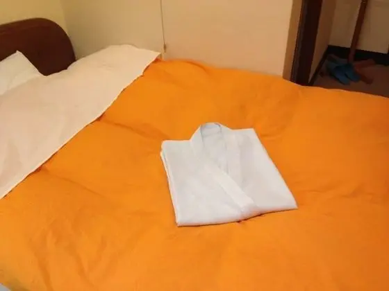 Tek Kişilik Oda, 1 Tek Kişilik Yatak, Sigara İçilmez