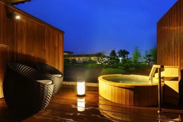 İki Ayrı Yataklı Oda (Open-air bath with Terrace)