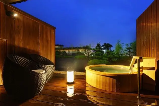 İki Ayrı Yataklı Oda (Open-air bath with Terrace)