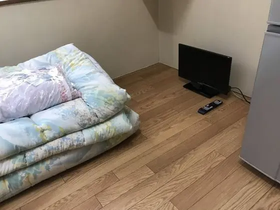 Oda, 1 Yatak Odası (No Shower, Shared Toilet)