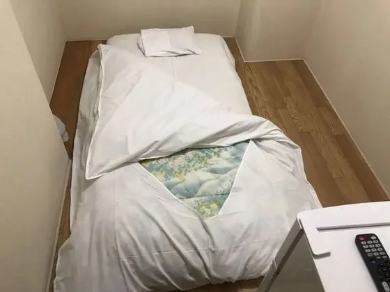 Oda, 1 Yatak Odası (No Shower, Shared Toilet)