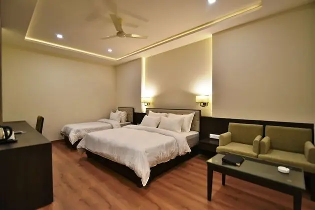 Luxury Oda