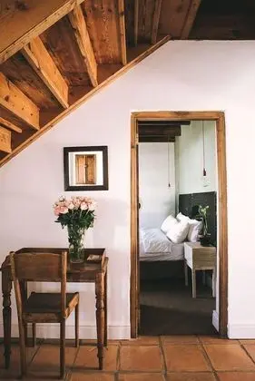 Tek Büyük veya İki Ayrı Yataklı Oda, Dağ Manzaralı
