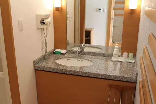 Traditional İki Ayrı Yataklı Oda, Sigara İçilmez (Japanese Style, West Wing)