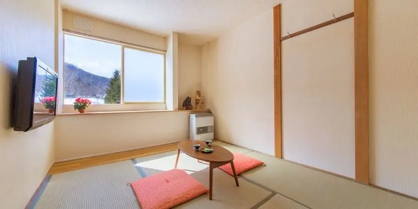 Economy Oda, Sigara İçilebilir, Ortak Banyo