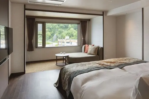 İki Ayrı Yataklı Oda, Sigara İçilmez, Kısmi Deniz Manzaralı