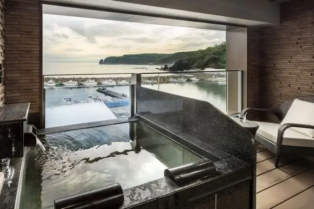 Superior Oda, Özel Banyo, Okyanus Manzaralı (West Building)