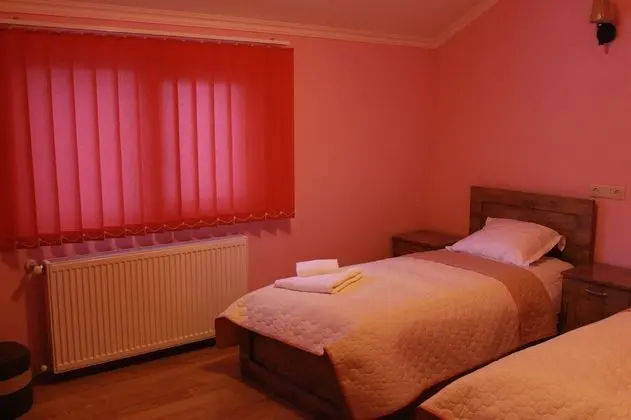 Basic Üç Kişilik Oda