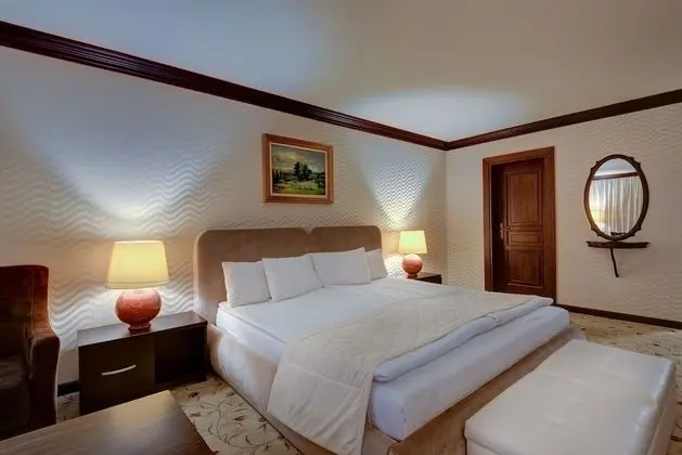 Junior Süit, Dağ Manzaralı