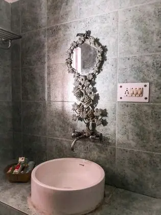 Classic Tek Büyük Yataklı Oda