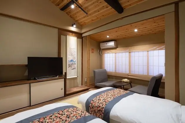 Traditional Oda (Japanese Style, HIJIKATA)